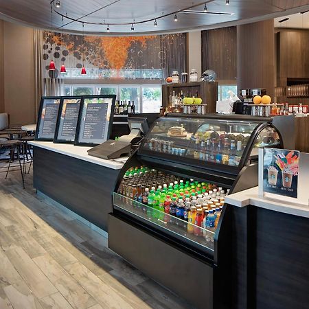 Courtyard By Marriott Dallas Downtown/Reunion District Екстериор снимка