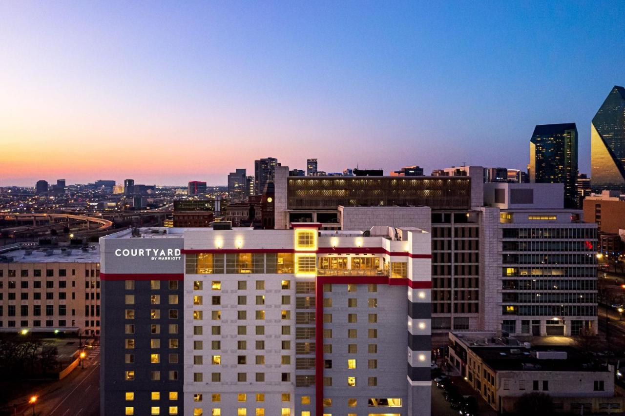 Courtyard By Marriott Dallas Downtown/Reunion District Екстериор снимка