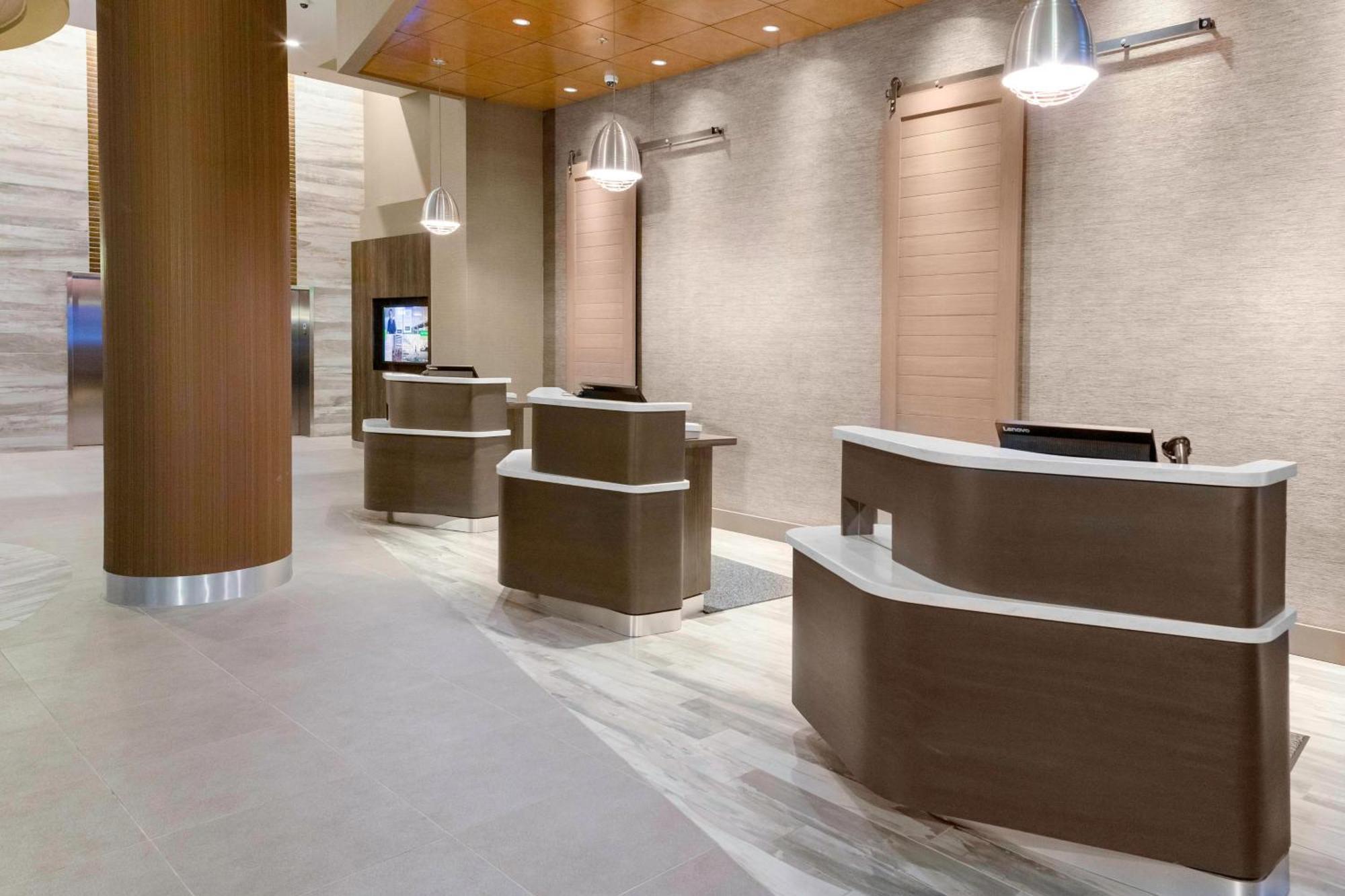 Courtyard By Marriott Dallas Downtown/Reunion District Екстериор снимка