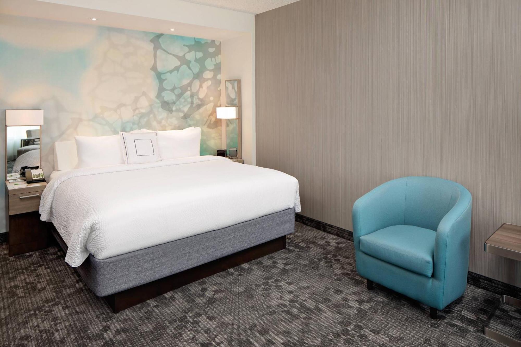 Courtyard By Marriott Dallas Downtown/Reunion District Екстериор снимка