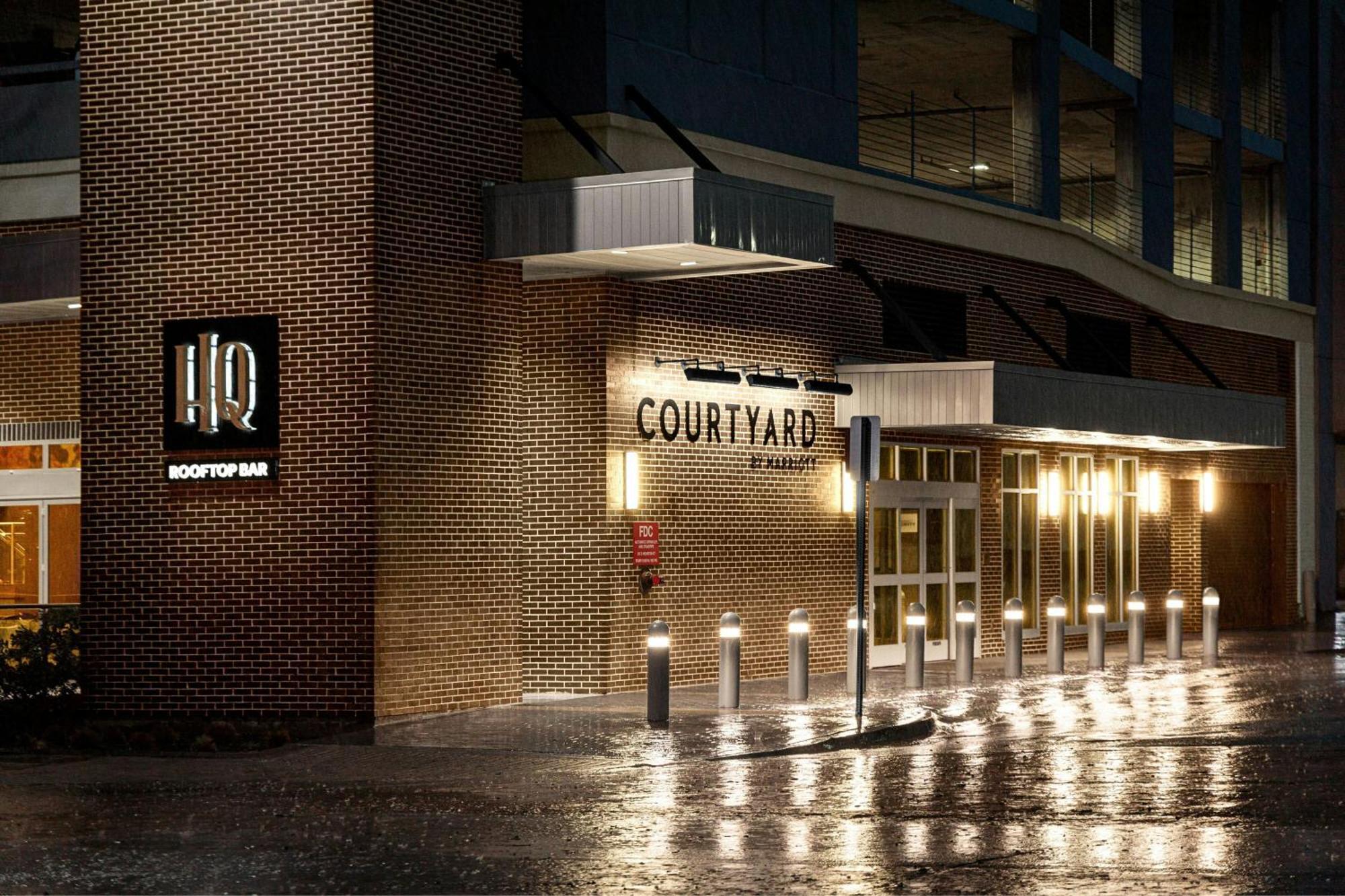 Courtyard By Marriott Dallas Downtown/Reunion District Екстериор снимка